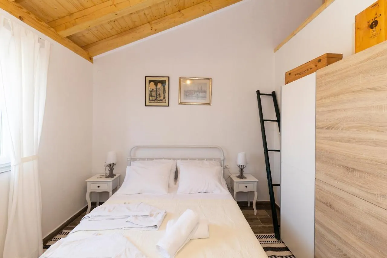Villa Maza Zdrelac Croatia